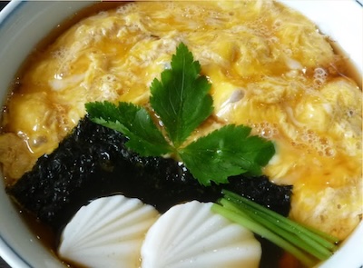 たまごとじそば